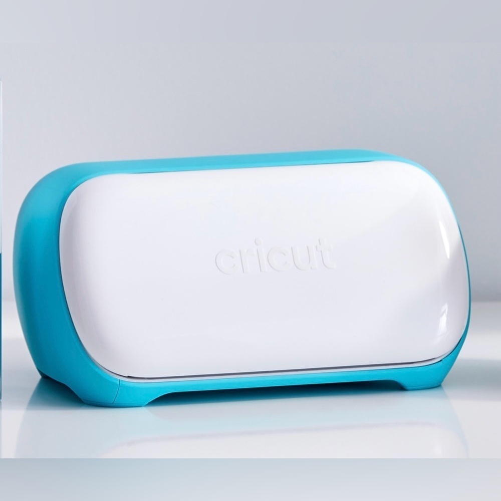 NIB CRICUT JOY BY CRICUT SMALL CUTTER FOR VINYL